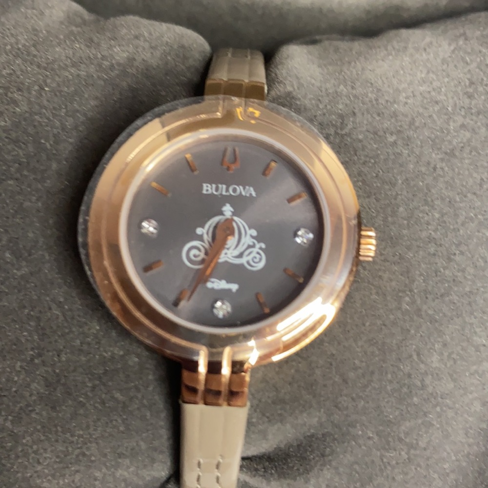 NIB Bulova x Disney Cinderella Coach Watch - Picture 2 of 7
